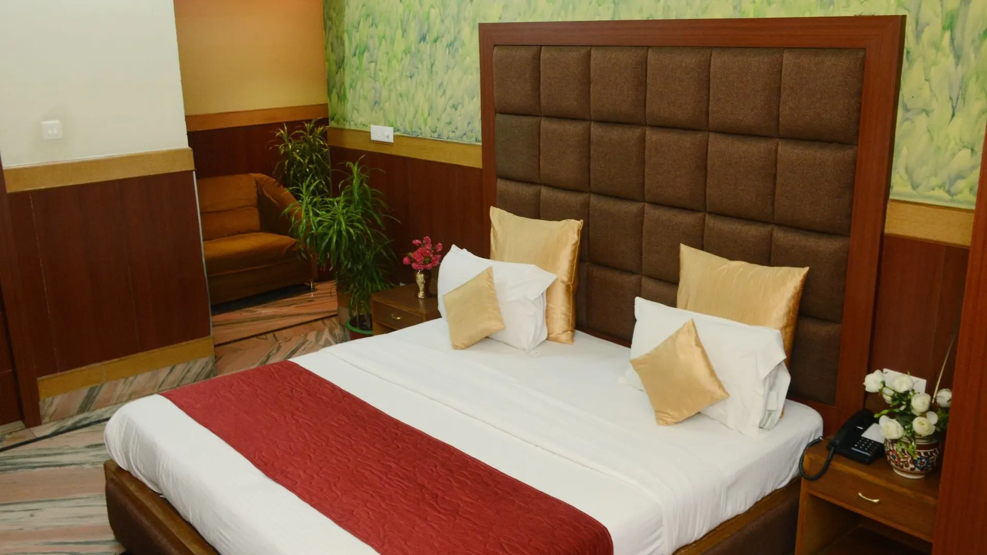 Hotel Buddha Varanasi 3*,