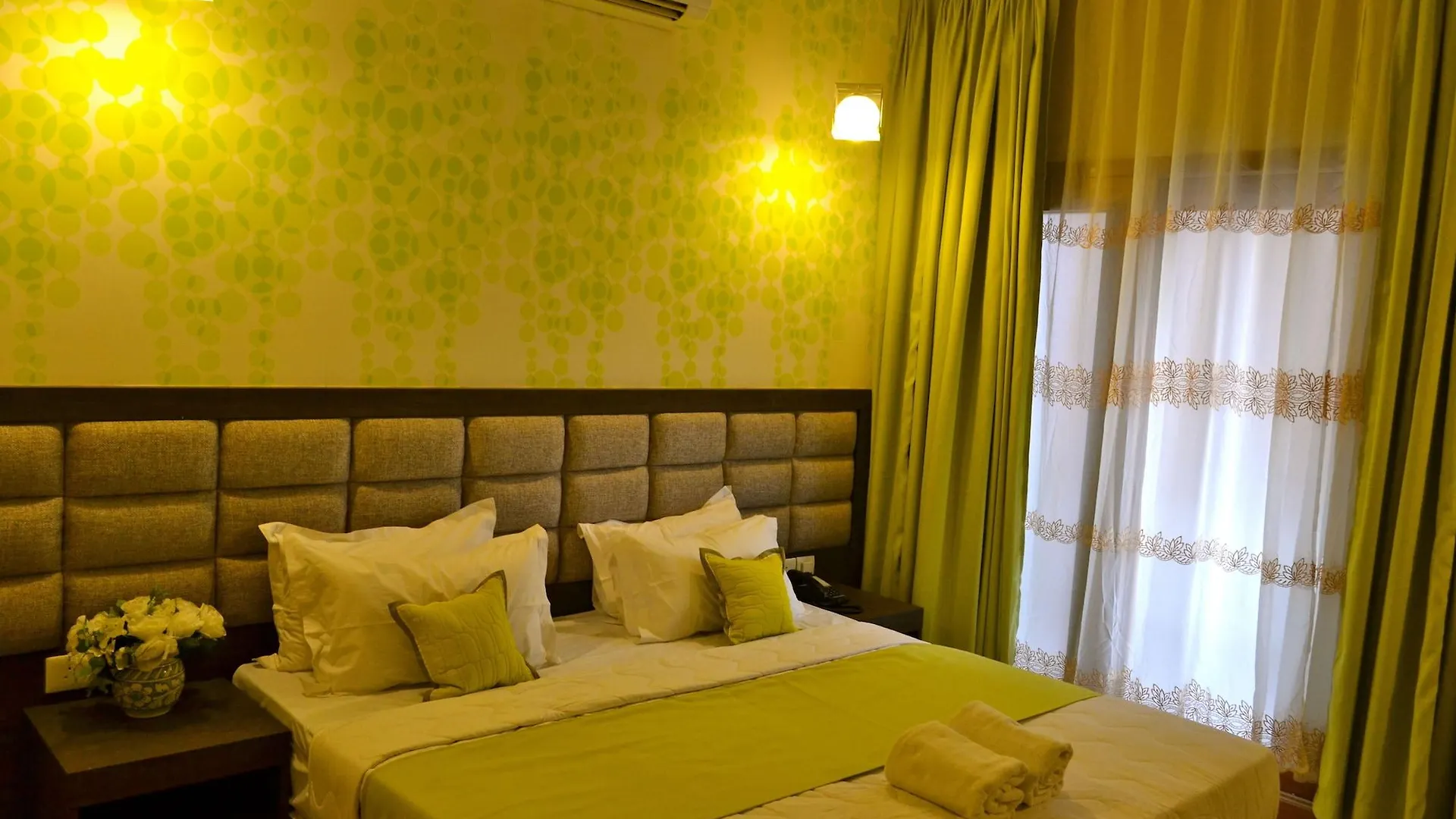 Hotel Buddha Varanasi 3*,  India