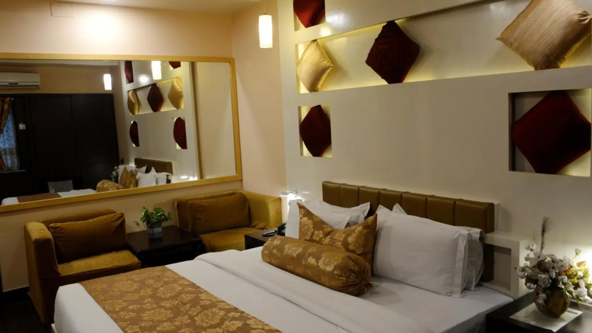 Hotel Buddha Varanasi