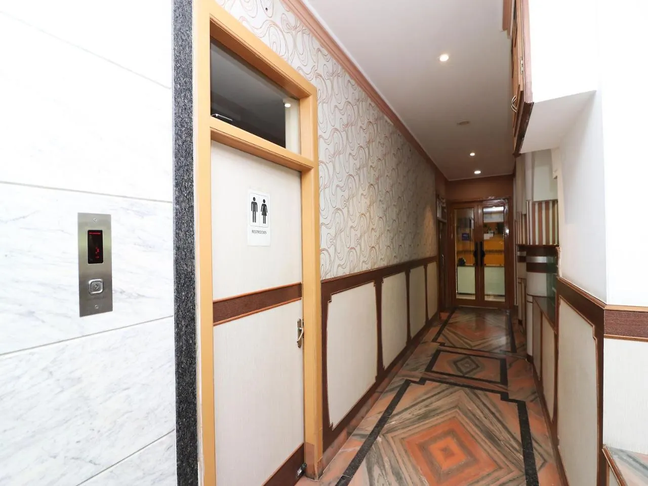 Hotel Buddha Varanasi 3*,