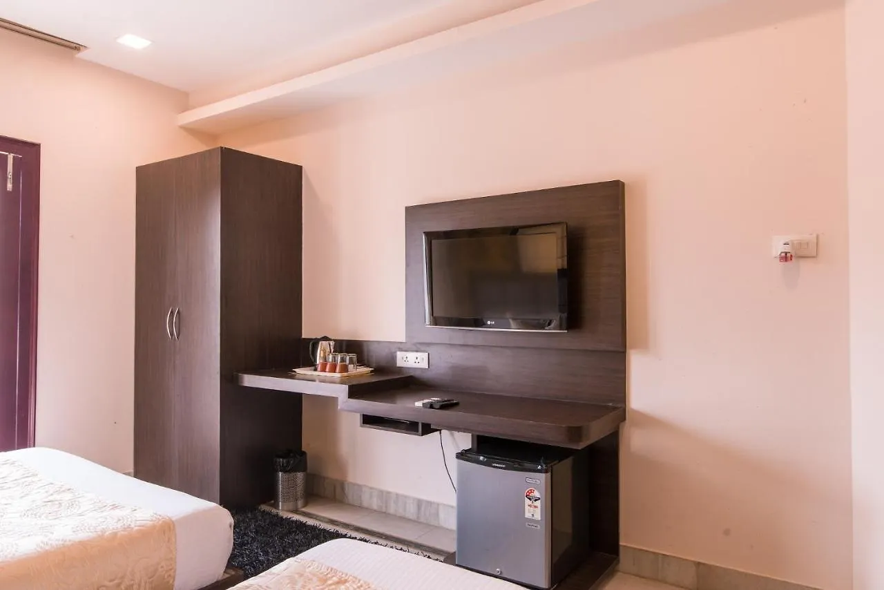Hotel Buddha Varanasi 3*,  India
